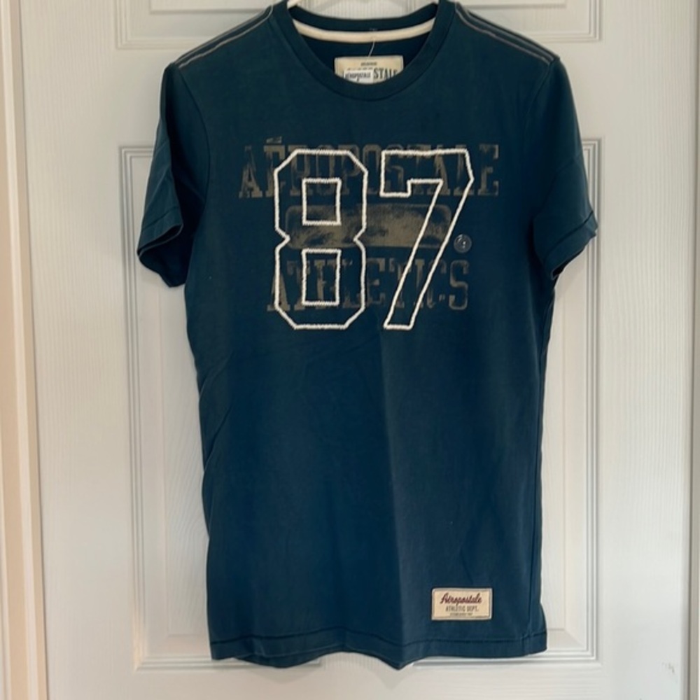 NWT Aeropostale men’s blue&white short sleeve tee